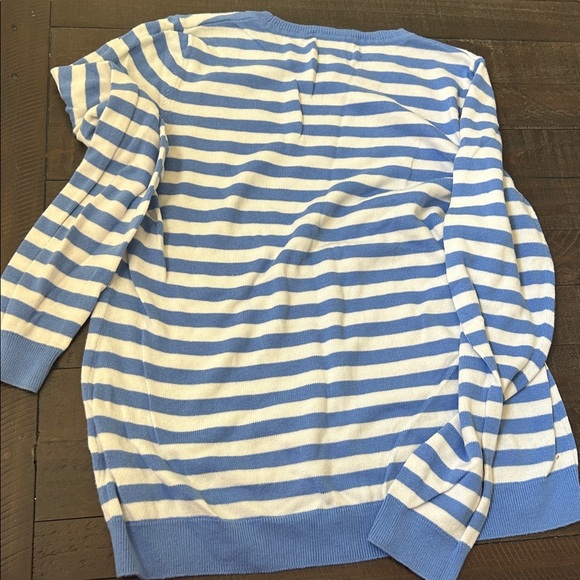 Vineyard Vines Blue and White Striped Crewneck Sweater - Picture 7 of 9